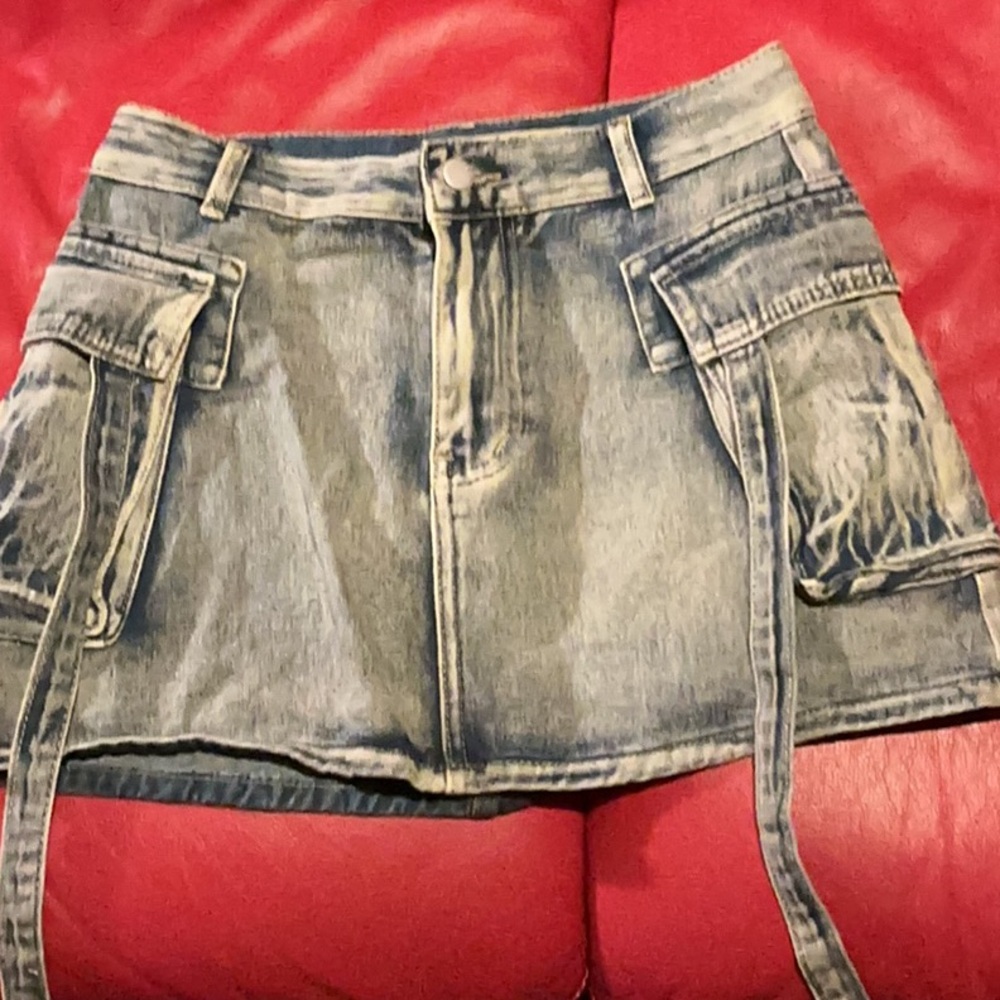 SHEIN Light Blue Denim Utility Mini Skirt